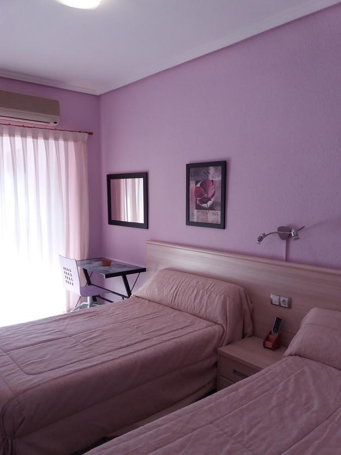 Hostal La Pilarica Paterna Habitación foto