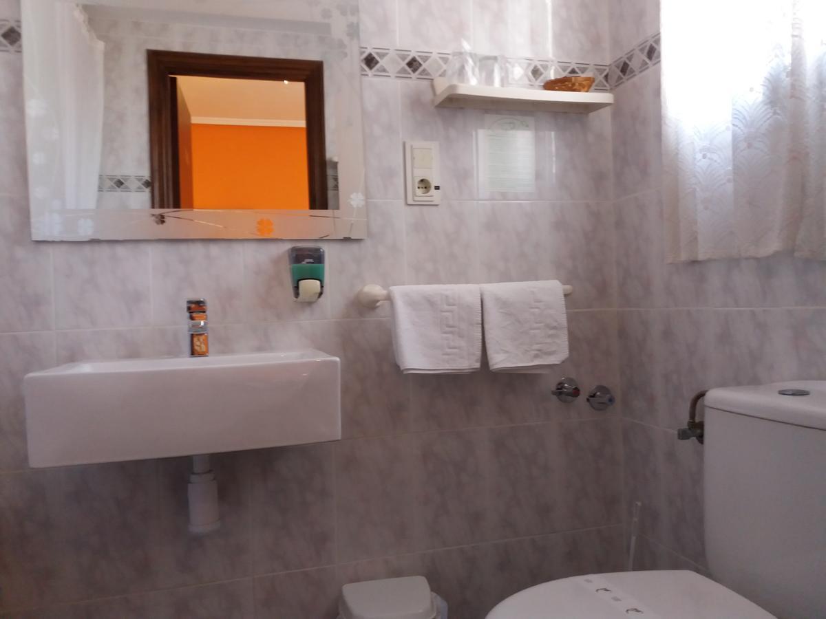 Hostal La Pilarica Paterna Habitación foto